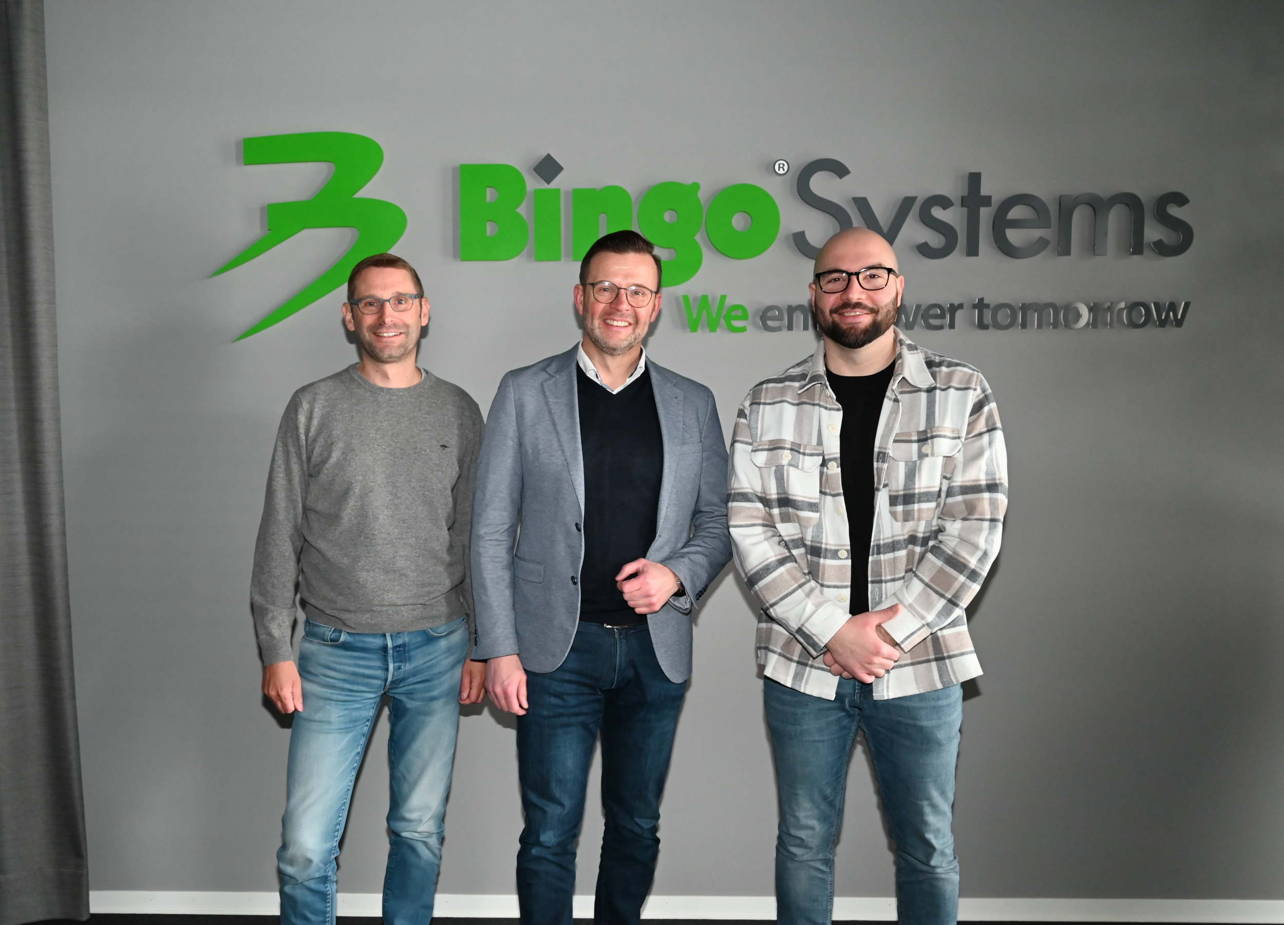 In der Firmenzentrale von Bingo Systems: CFO Oliver Kr�mpelmann, Landtagsabgeordneter Raphael Tigges und COO Damir Sulejmanagic (v.l.)